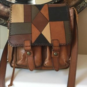 PATRICIA NASH ZIGZAG PATCHWORK MESSENGER BAG